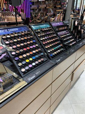 makeup store 33180|MAC : Makeup, Art, Cosmetics in Aventura, FL.